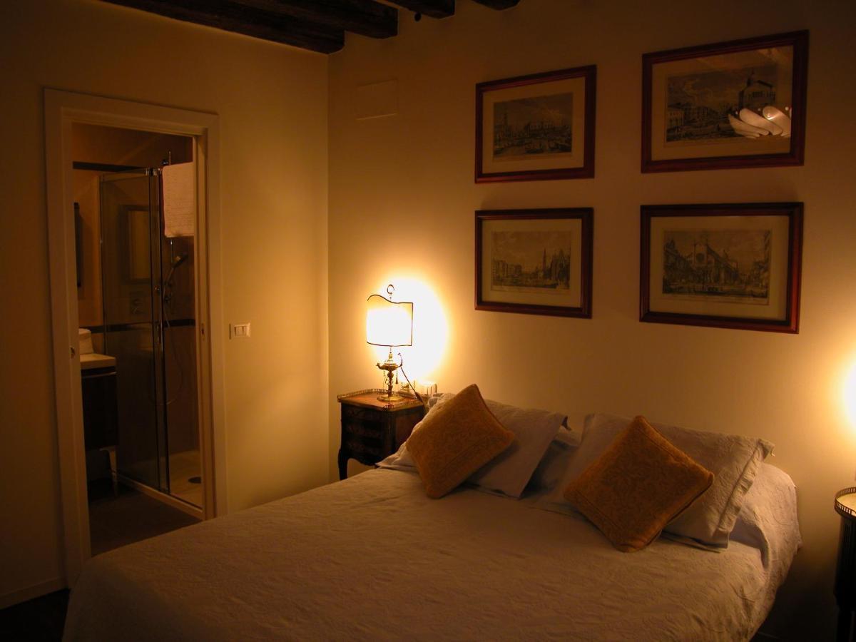 Al Pozzo Dei Scoacamini, 100 M From San Marco, Ground Floor Apartman Velence Kültér fotó